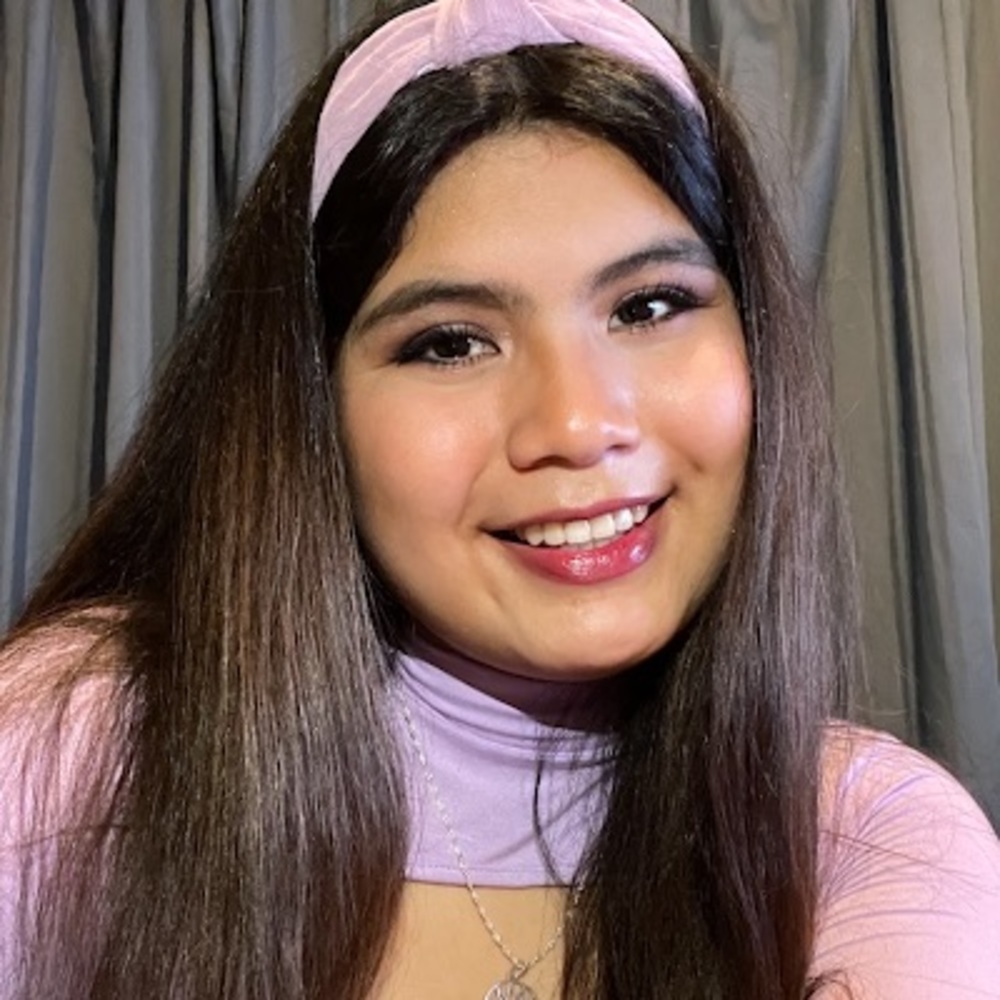 Meet your Posher, Alejandra